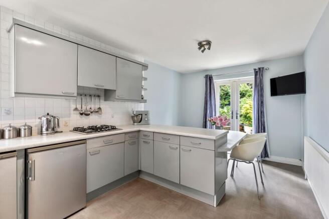 4 bed Detached for sale Image 4