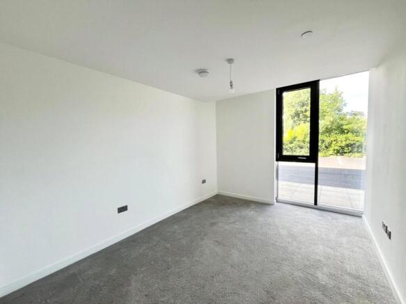 Buckingham Road, Bletchley, Milton Keynes, Buckinghamshire, MK3 photo 5