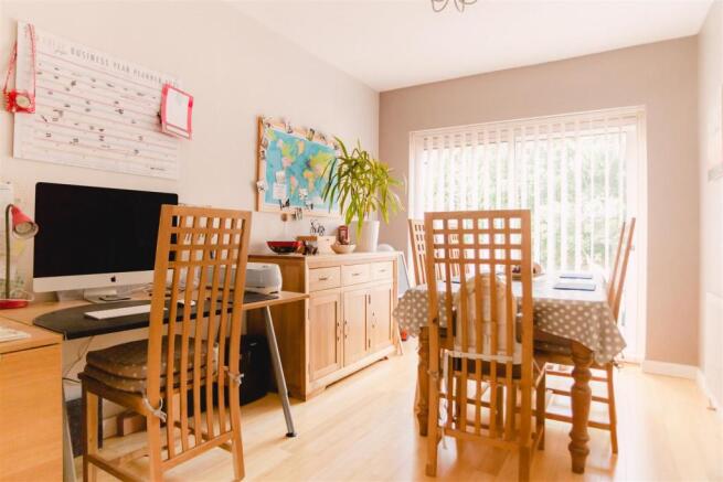 7. Dining Room.jpg