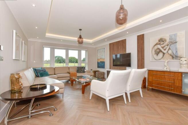 Ashdown lounge 1