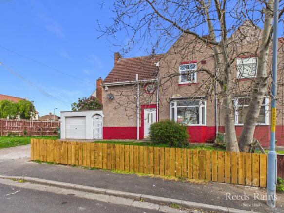 3 bed Semi-Detached for sale Image 12