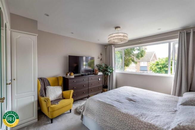 3 bed Detached for sale Image 11