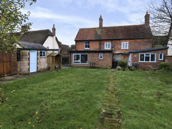 Garden & Rear Aspect