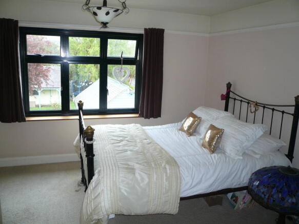 Photo 4