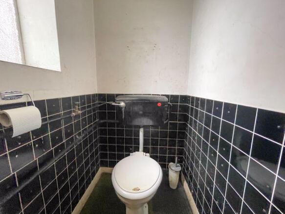 Cloakroom/WC