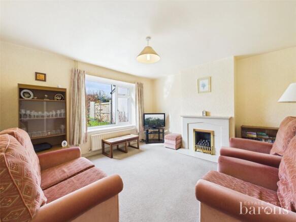 Maple Crescent, Basingstoke, Hampshire, RG21 photo 2