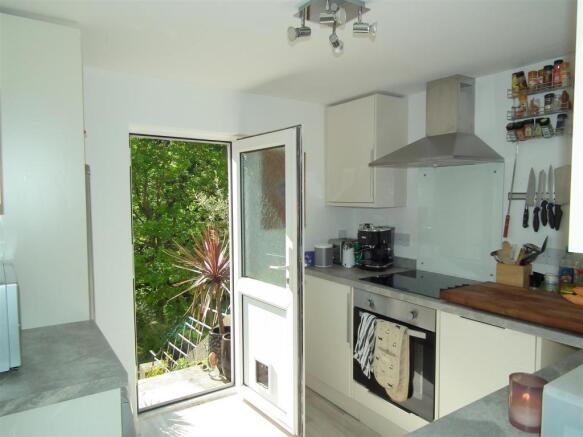Kitchen: