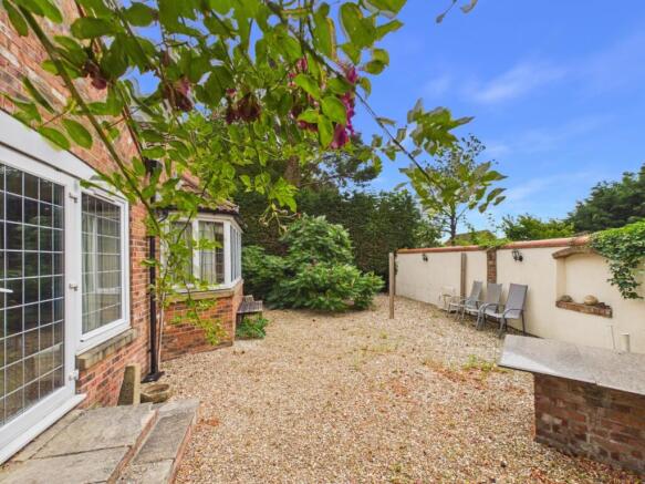 3 bed Detached Bungalow for sale Image 5