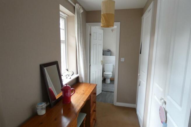 MAIN BEDROOM
