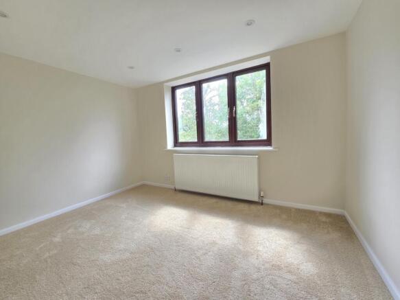 3 bed Bungalow for sale Image 10
