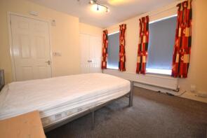 4, Stanley Grove, Reading RG1 7NS