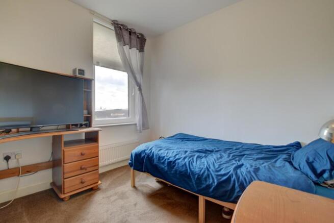 Bed 5.jpg