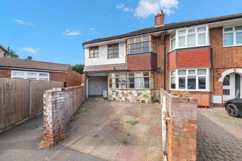 Blacklands Drive, Hayes