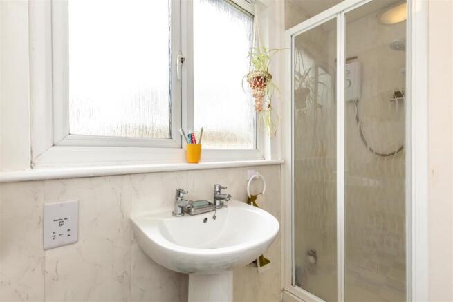 17 Hereward Way31.jpg