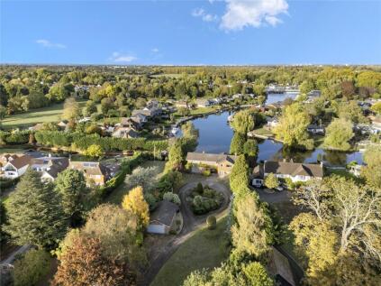 Hamm Court, Weybridge, Surrey, KT13