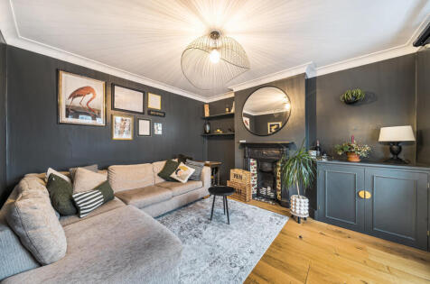 Caesars Walk, Mitcham, CR4
