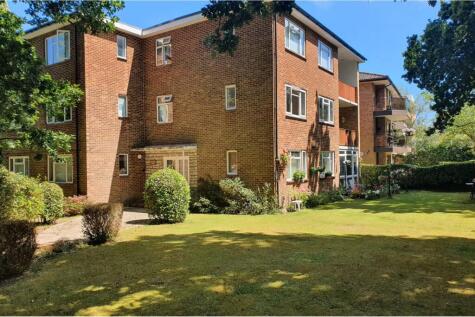 52 Branksome Wood Road, Poole, BH12