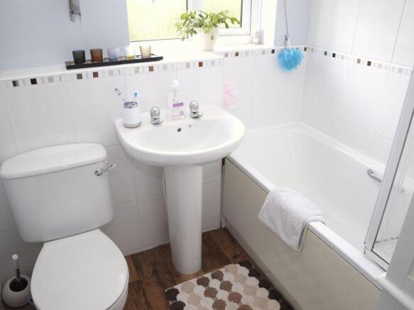 Family Bathroo...