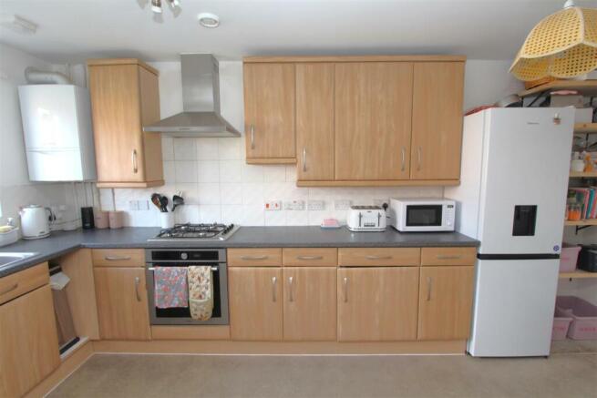 Kitchen 1.JPG