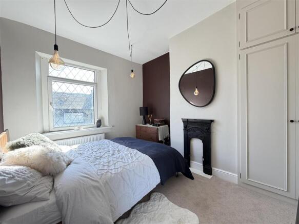 2 bed House for sale Image 11