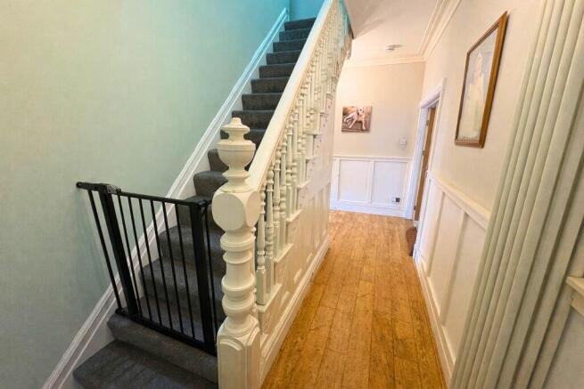 Hallway a (edit).jpg