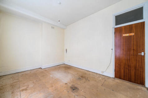 Thicket Road, London, SE20