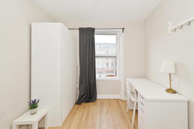 bedroom 1 shot 22.jpg