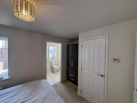 3 bed Detached for sale Image 12