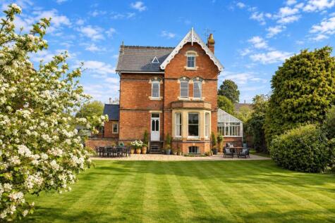 Moorend Park Road, Cheltenham, Gloucestershire GL53