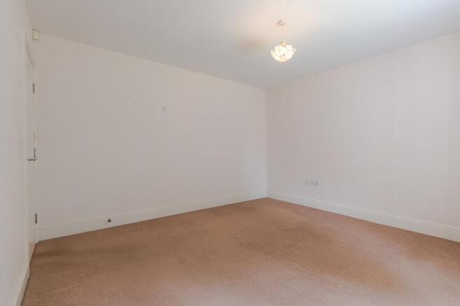 2 bed Flat for sale Image 9