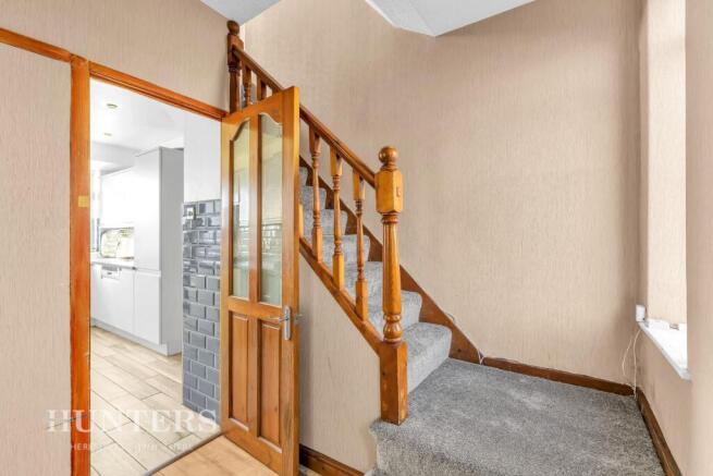 54 Werneth Crescent (2).jpg