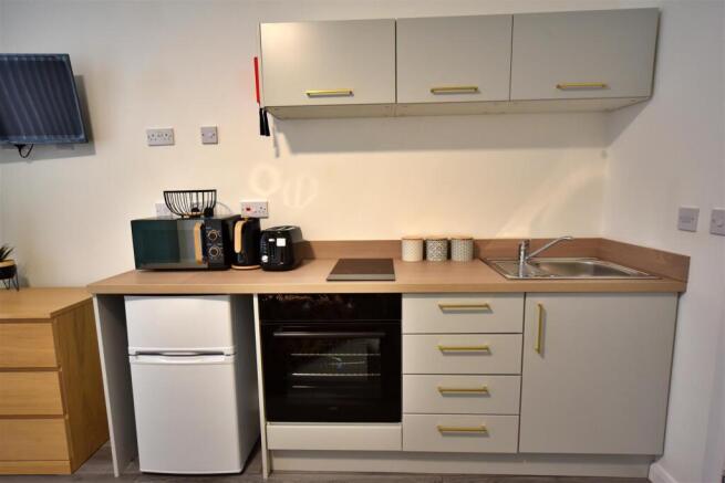 1 bed Apartment to rent Image 4