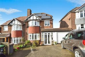9, Pennine Drive, Nottingham NG17 8LL