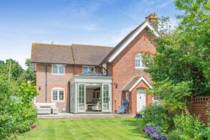 109, New Fiddlers Hill, Harpenden AL5 3QF