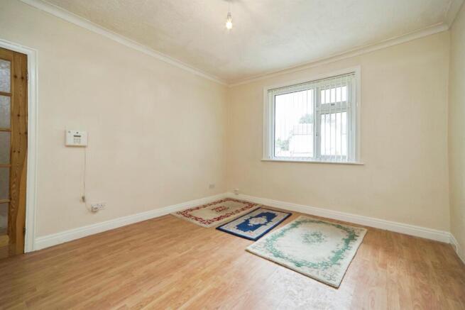 2 bed Semi-Detached for sale Image 7