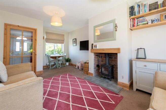 8 Council Houses internal-10.JPG