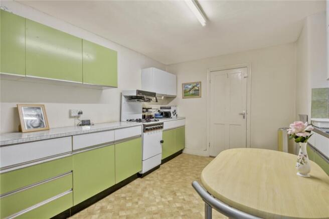 Kitchen/ Dining