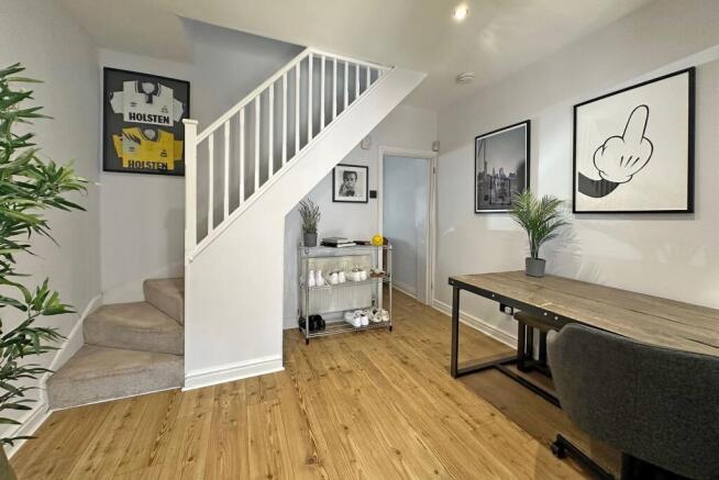 2 bed Terraced for sale Image 10
