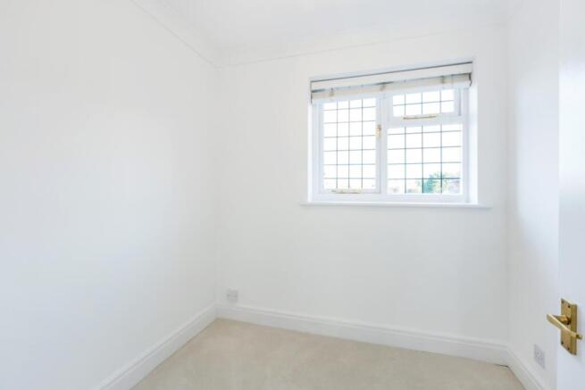 Bedroom 2/Study