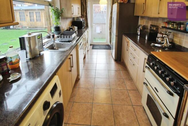 3 bed Semi-Detached for sale Image 4