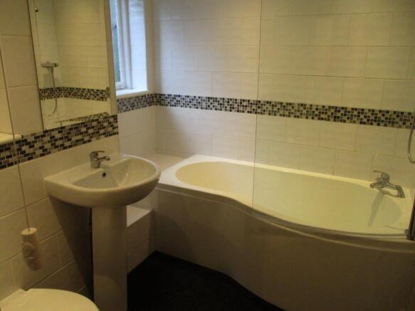 Bathroom.JPG