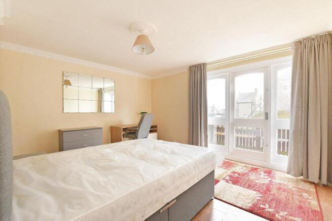 Netherthorpe, bedroom 1, pic 1.jpg