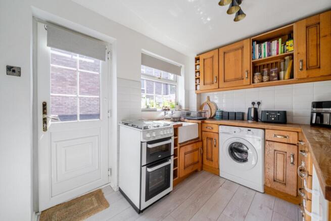 3 bed Semi-Detached for sale Image 8