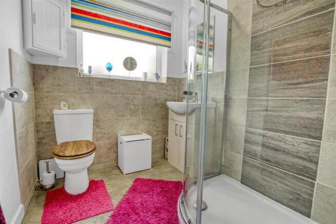 3 bed Detached Bungalow for sale Image 10