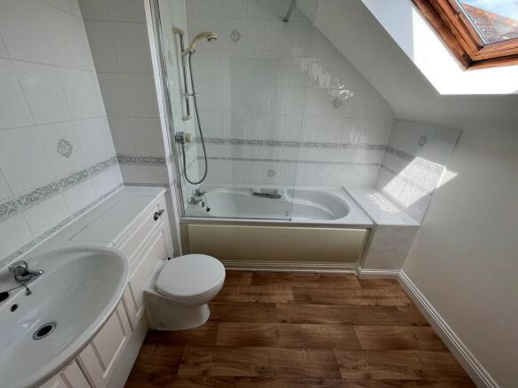 En suite bathroom