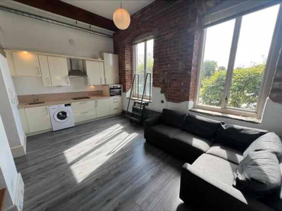 1 bed Flat to rent Image 4
