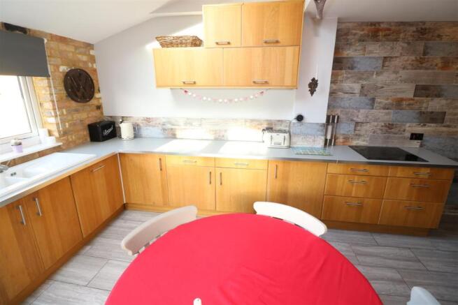 Kitchen / Breakfast Room