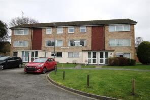 6, Stuart House, York Close, Horsham RH13 5PQ