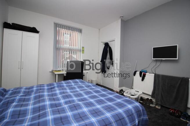 5 bed Terraced to rent Image 11