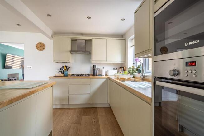 KITCHEN 2